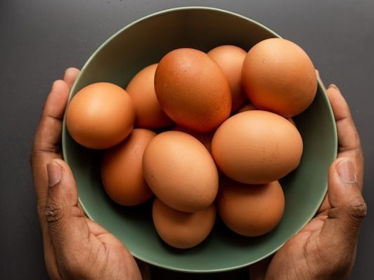 Huevos AA x12